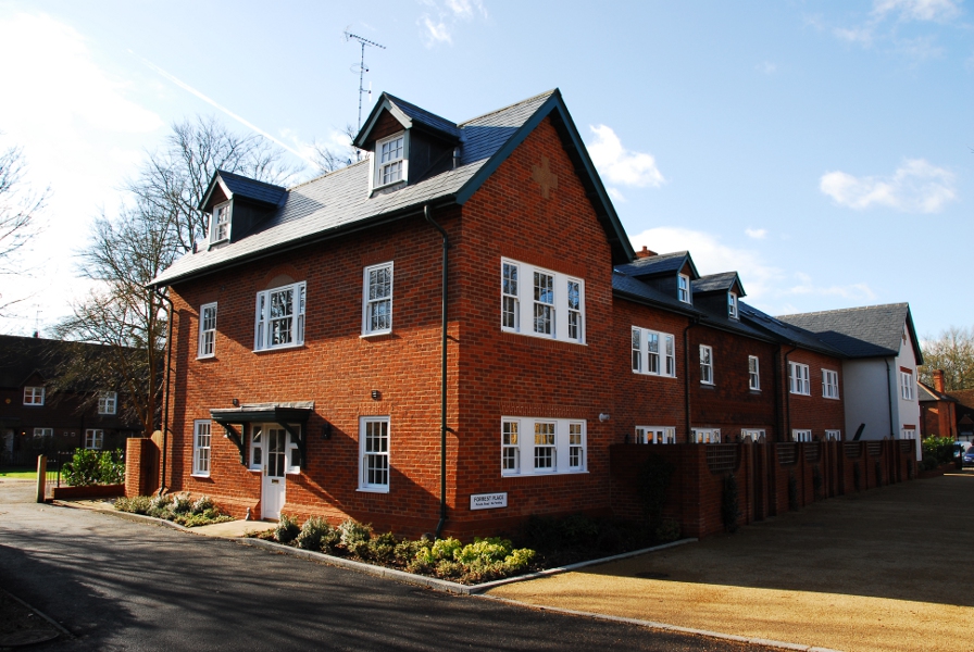 Forrest Place namai Surrey – SSQ Domiz Blue-grey skalūno stogai saugomoje konservuotojų zonoje